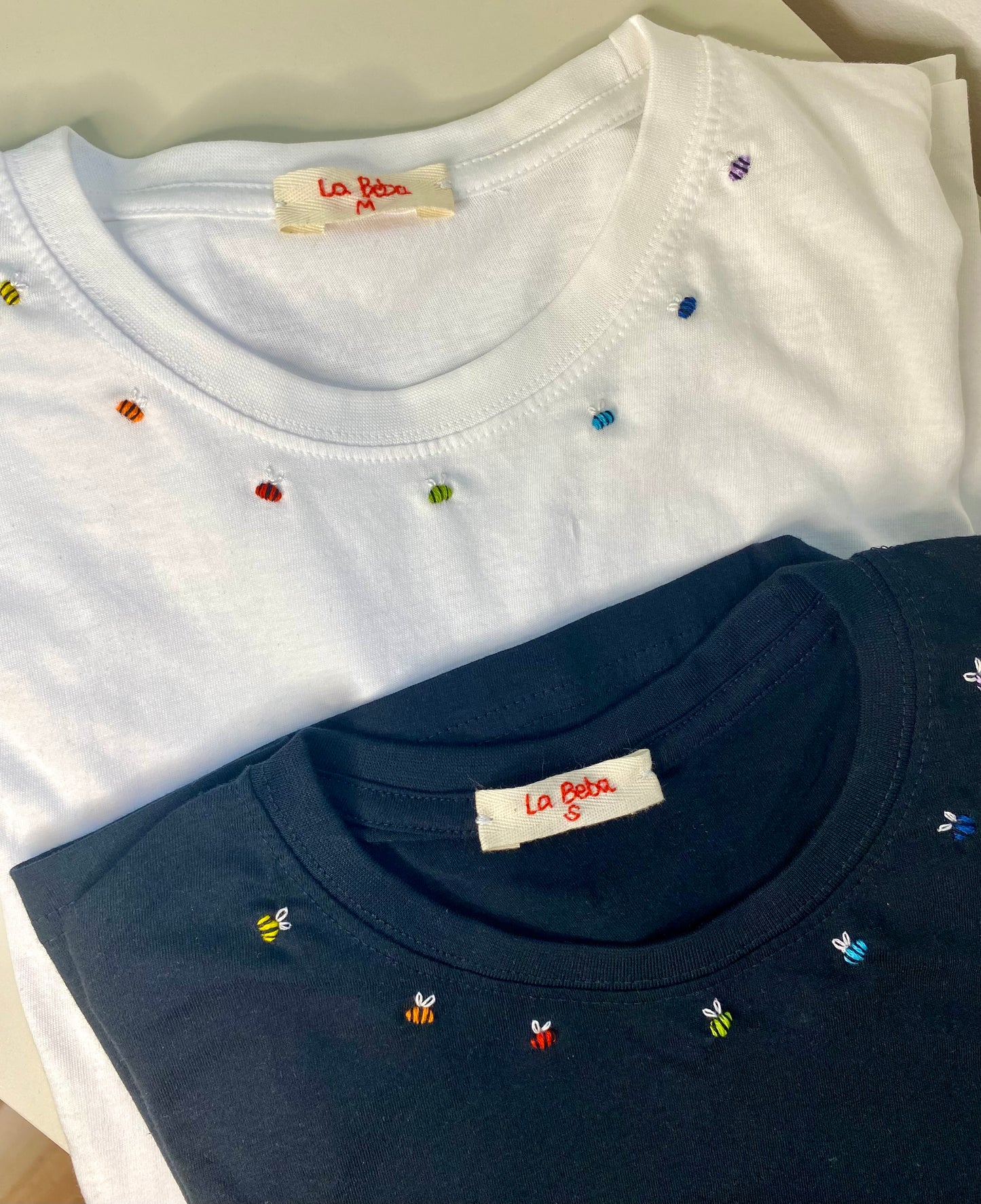 T-shirt Raibow Bees
