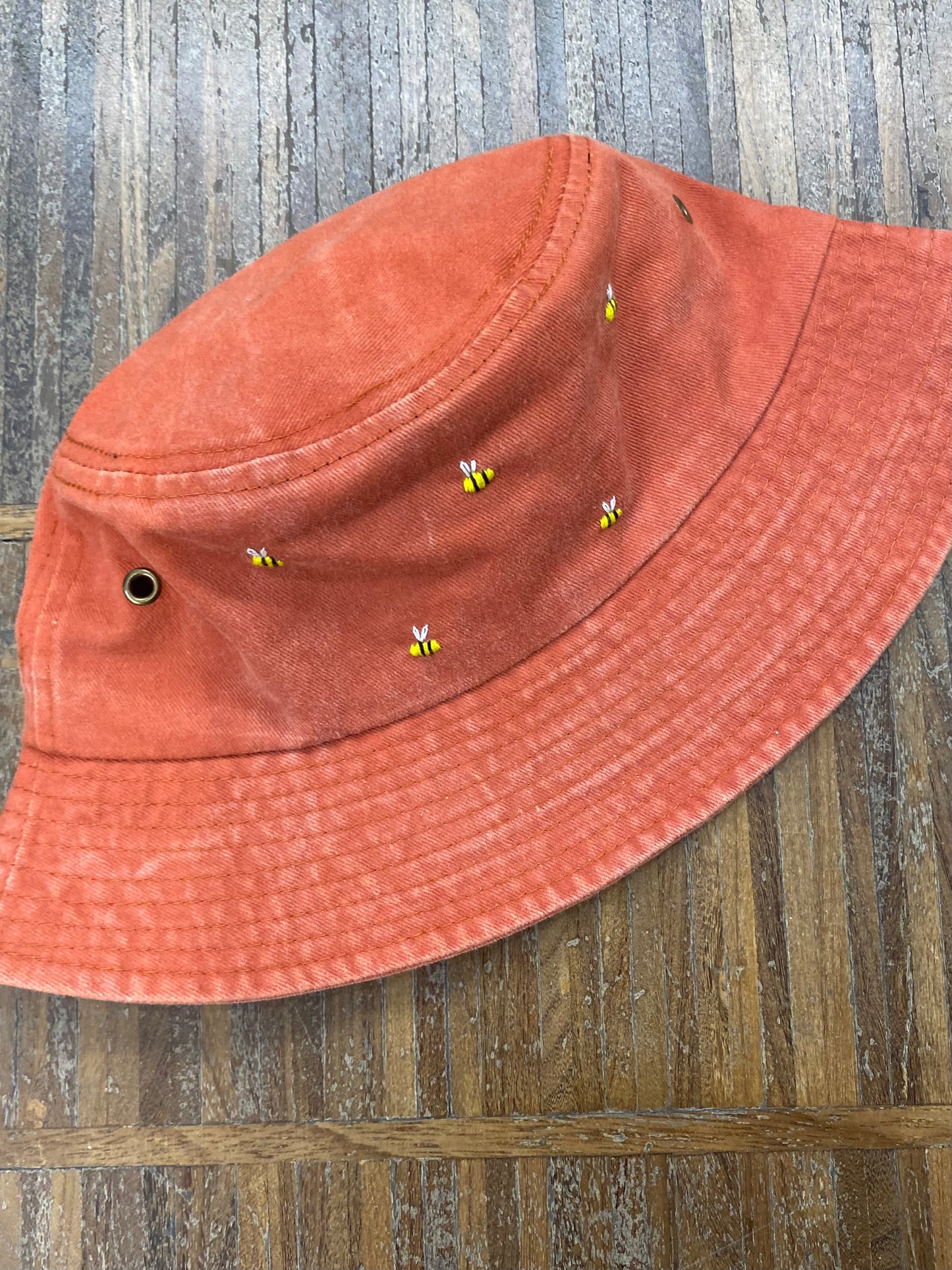 Bucket bees