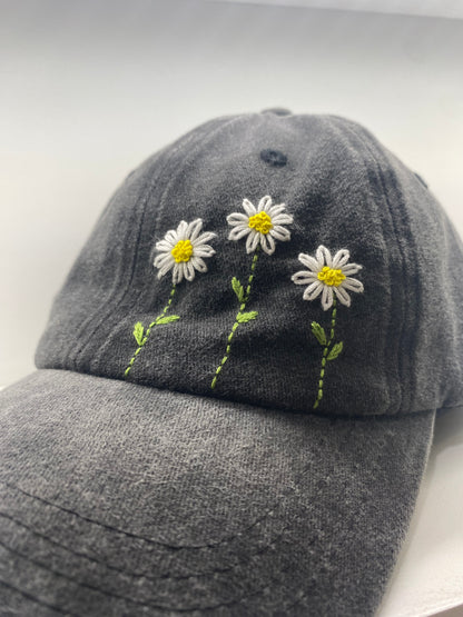Cappellino margherite nero